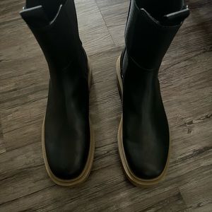 Chelsea Plalform Boots